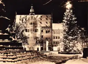 Südseite.Rückert-Denkmal und Altes Rathaus.Kriegsweihnacht 1942