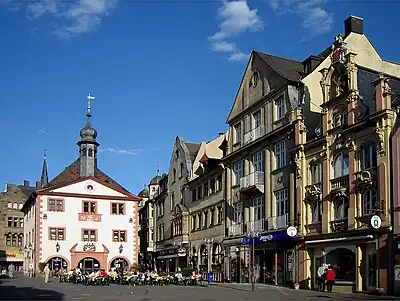Altes Rathaus(1577)und Häuser der Gründerzeit