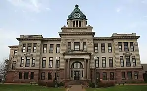 Das Martin County Courthouse in Fairmont, gelistet im NRHP Nr. 77000755