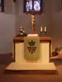 Blockaltar mit Kruzifix von Anfang des 18. Jhd.