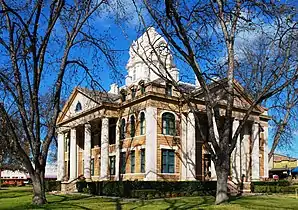 Das Mason County Courthouse in Mason, gelistet im Mason Historic District im NRHP mit der Nr. 74002086