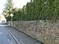 Einfriedungsmauer entlang Straße Am Talkenberger Hof und Steinstraße