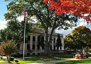 McNairy Courthouse in Selmer