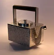 Teekanne aus Zinn für Svenskt Tenn, 2004