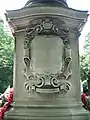 Detail des Denkmals von Albert Ball