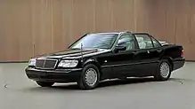 Mercedes-Benz S 500 Landaulet als Papamobil.
