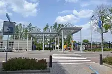 Inzwischen wurde das Eingangsportal erneuert.