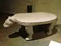 Reibstein (metate) in Jaguarform