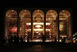 Das Gebäude der Metropolitan Opera im Lincoln Center