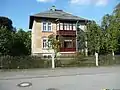 Mietvilla mit Einfriedung
