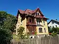 Mietvilla mit Einfriedung