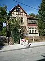 Mietvilla mit Einfriedung