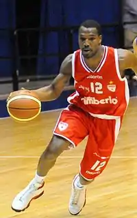 Green 2012 im Trikot von Varese