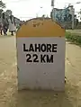 Kilometerstein bei Wagah (Pakistan)