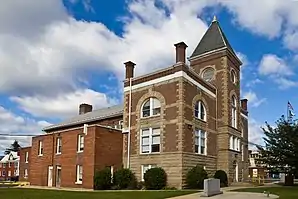 Das Mineral County Courthouse in Keyser, seit 2005 im NRHP gelistet