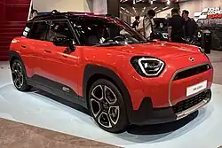 Mini Aceman (J01), Frontansicht