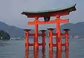 Der berühmte Torii von Miyajima
