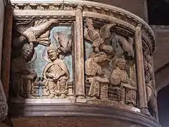 Detail der Marmorbrüstung von Anselmo da Campione