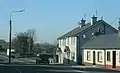 Die N7 in Moneygall. Rechts die Abzweigung zur R490 nach Borrisokane und Cloughjourdan.