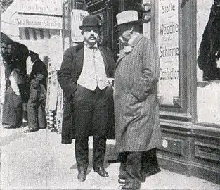 Moritz Harmelin (links)(Ostermesse 1909)
