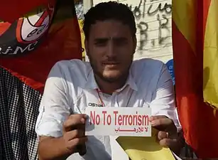 Einen Tag vor der Massentötung: „Nein zum Terrorismus“.