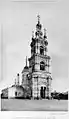Glockenturm der Trifon-Kirche am Fluss Naprudnaja, Moskau