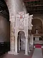 Die Kanzel von Santa Maria del Lago