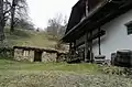 Mostpresse und Keller