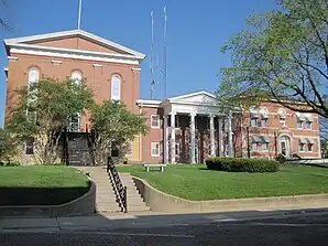 Carroll County Courthouse in Mount Carroll, gelistet im NRHP Nr. 73000692