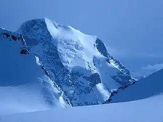 Mount Sir Sandford vom Gothics-Gletscher aus