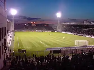 Das Stade des Costières im September 2008  beim Spiel Olympique Nîmes gegen den FC Tours