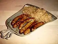 Serviervariante Nürnberger Bratwürstchen