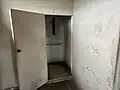 Hinterer Teil der getarnten Genickschussanlage (Nachbau)