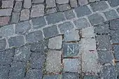 Napoleonstein auf dem Schloßplatz in Dresden