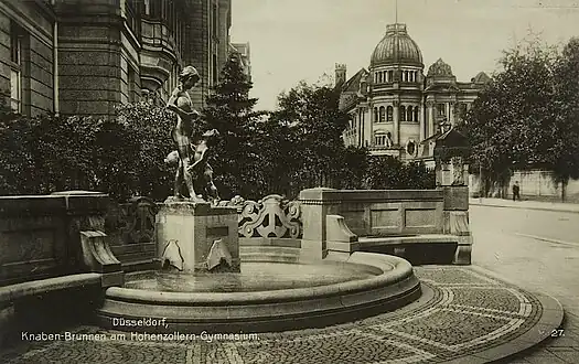 1927