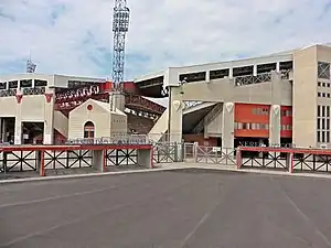 Eingang zur Süd- und Osttribüne