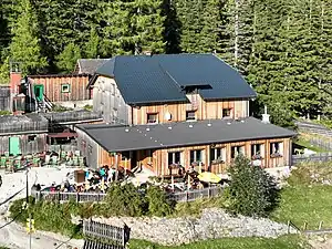 Südansicht des Waxriegelhauses