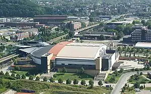 Die König-Pilsener-Arena vom Gasometer Oberhausen aus gesehen