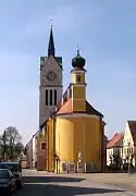 Stadtpfarrkirche mit St.-Anna-Kapelle