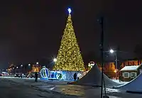 Neujahrsbaum auf dem Platz