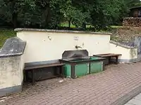Brunnen in Niederlauken in der Grundgasse