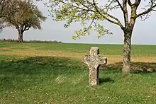 Einfaches Steinkreuz bei Heimberg im Main-Tauber-Kreis