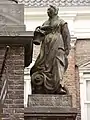 Waisenmädchen, Portal des Protestantischen Waisenhauses, Nimwegen