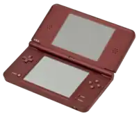 Roter Nintendo DSi XL, aufgeklappt