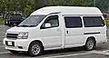 Jumbo-Taxi mit langem Radstand und Hochdach