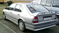 Nissan Primera Schrägheck(1995–1996)
