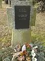 Kreuz für 24 unbekannte Bombenopfer auf dem Nordhäuser Friedhof