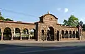 Außenmauer des Französischen Friedhofs in Belgrad, Rajko Tatić 1931