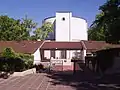 Katholische Pfarrkirche Heiligste Dreifaltigkeit mit Gemeindezentrum
