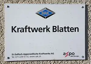 Schild an der Fassade beim Werk Blatten (Oberriet)